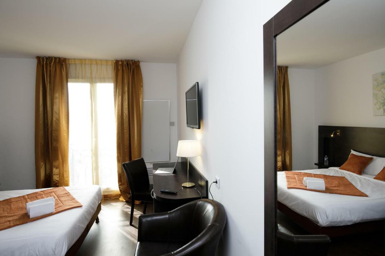 L'Epi Hotel Epernon Bagian luar foto